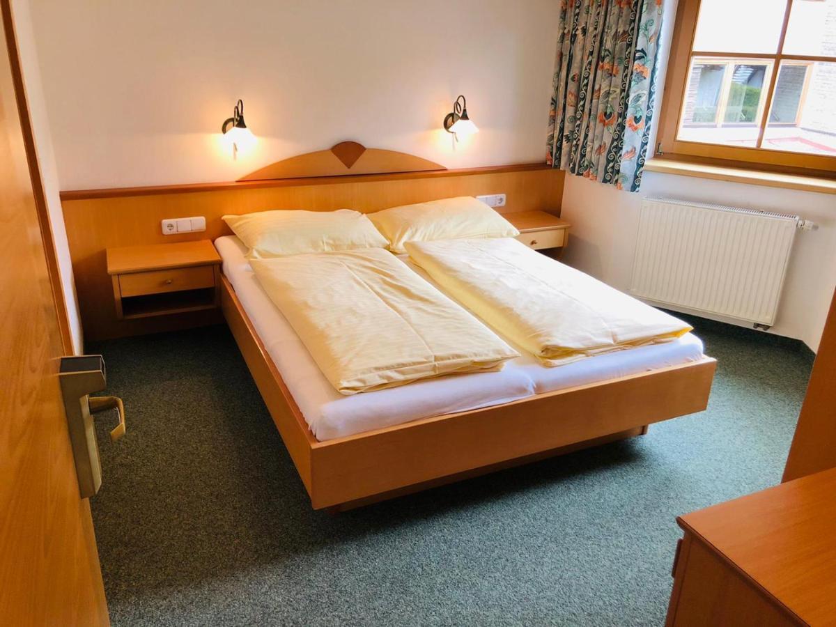 Ferienhaus Hotel Roesslwirt Kirchberg in Tirol Exteriör bild
