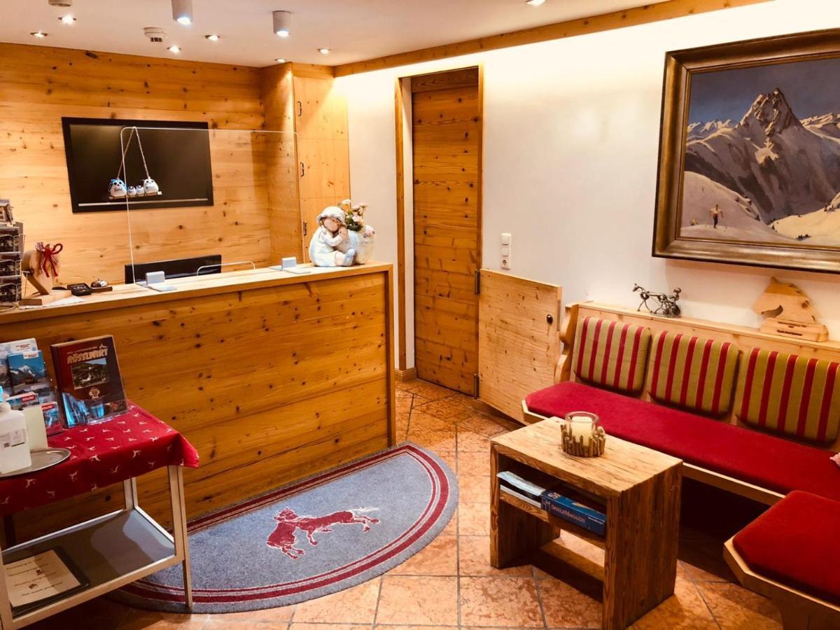 Ferienhaus Hotel Roesslwirt Kirchberg in Tirol Exteriör bild