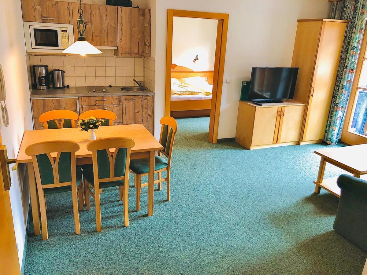 Ferienhaus Hotel Roesslwirt Kirchberg in Tirol Exteriör bild